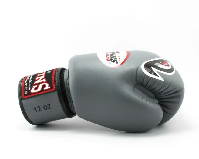 Twins "No Fear" Boxing Gloves - FBGVL3-25 - MMA Factory 6 Twins "No Fear" Boxing Gloves - FBGVL3-25 - MMA Factory - Image 4