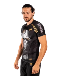Venum Skull Rashguard - Short Sleeve - MMA Factory -MMA FACTORY Shop 4 252f5 252f9 252f8 252f459826cce169e0176f44333568fd294e720b7bff rash ss skull black sd 02 1080x 1