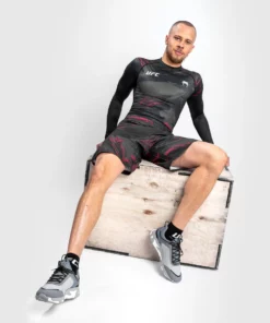 UFC Venum Fight Week 2.0 Rashguard - LS - MMA Factory -MMA FACTORY Shop 9a559310c4fab034c78bc4cffb3063fe41a421e6 rs fightweeks 2.0 black 02