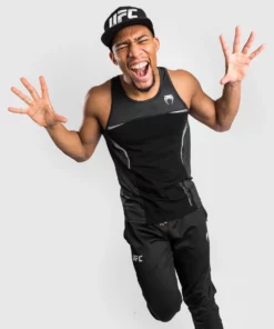 Venum Tempest 2.0 Tank Top - MMA Factory -MMA FACTORY Shop a1ba5a2c0ae0a9ea8741e00a06c0f88fdf2749ad tanktop tempest2.0 black grey 17